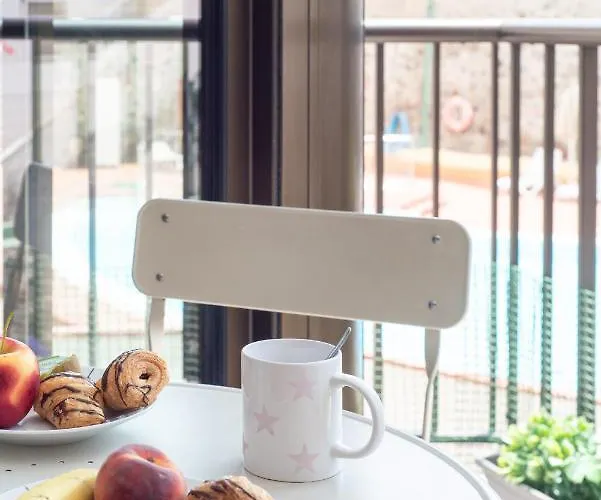 Home2book Cozy Playa Del Ingles, Pool דירה